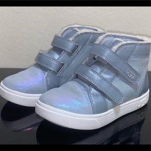 COPY - Step into Fall w a pair of UGG Toddler sne…